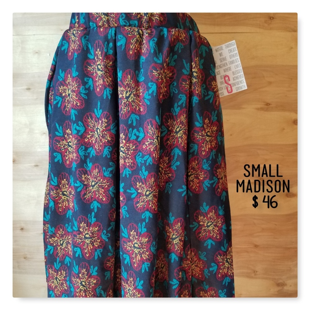 LuLaRoe small Madison skirt NWT
